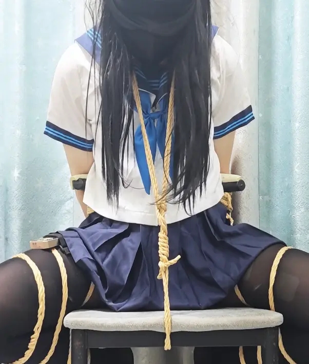 把小M捆在椅子上【找小M练手】-4