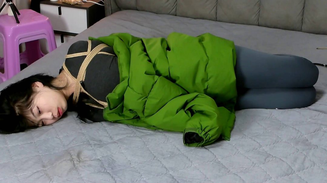 晴子很卖力的驷马挣扎第三季-3