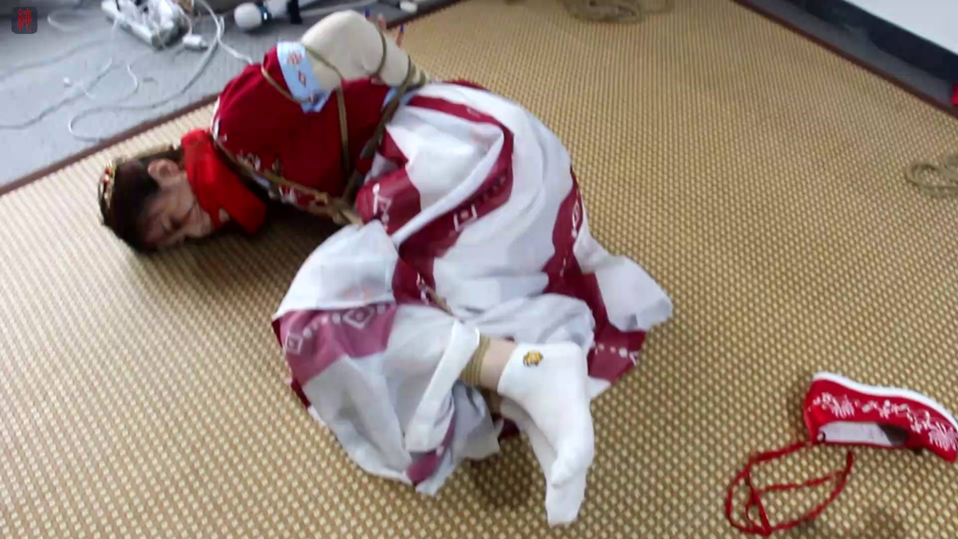 5709ebf7b9a777f084bcfeebb11a0d92