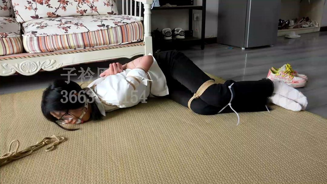 佳佳五花口球-1