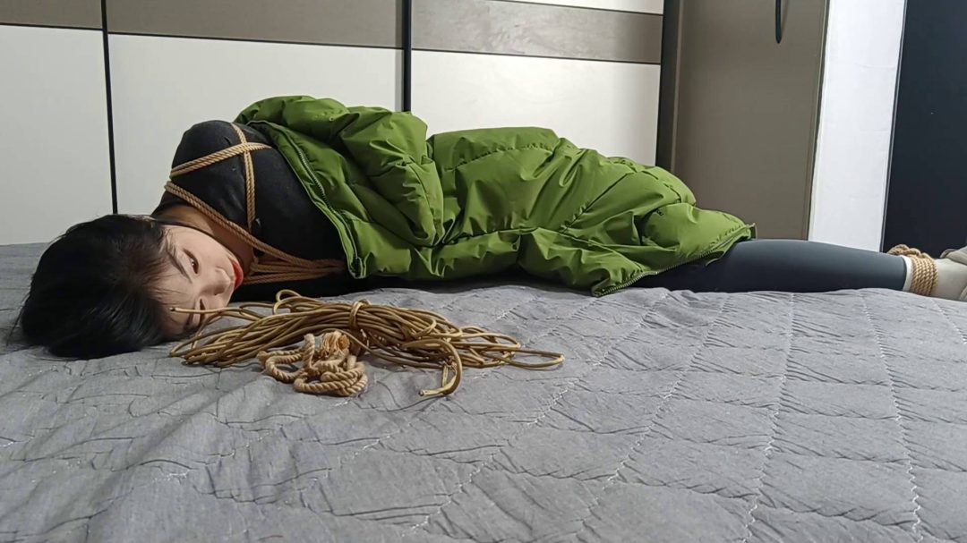 晴子很卖力的驷马挣扎第一季-4