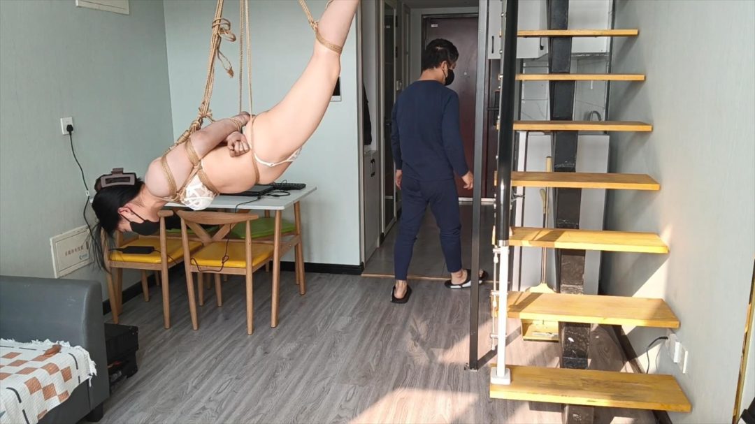 【绯影责束】银色高跟鞋倒吊-3