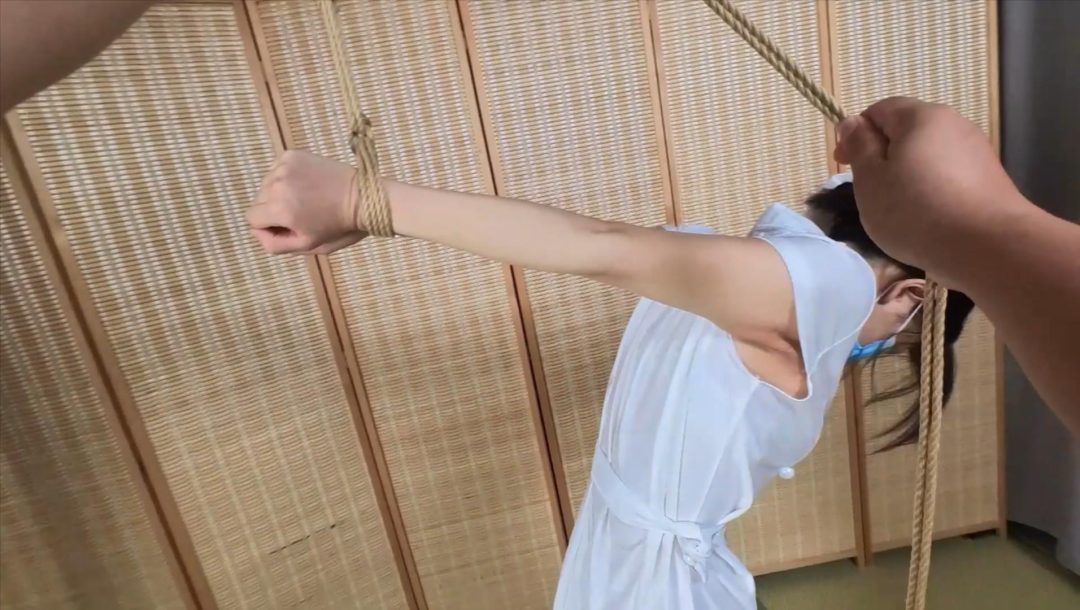 小0-第一人称体验，护士装吊带白丝捆绑吃豆腐！-4