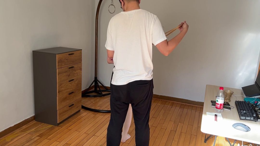 小婉妹子白丝蛇缚驷马展示-2