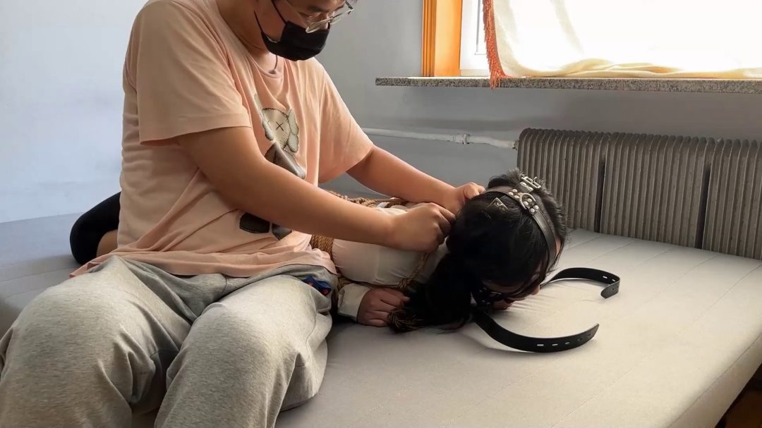 jk妹子小雯极限蟹缚驷马-5