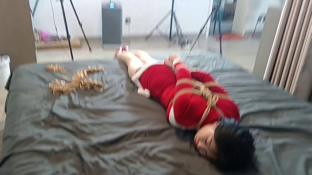 冬日红色晴子第一集 股绳驷马捆绑TK放置挣扎-3