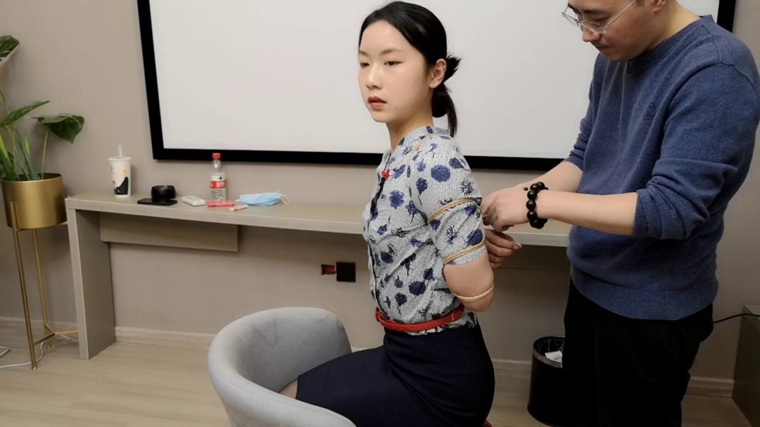 叶微 黑丝空姐 极限五花与驷马-3