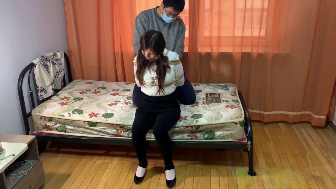 洋洋超紧驷马约绑-3