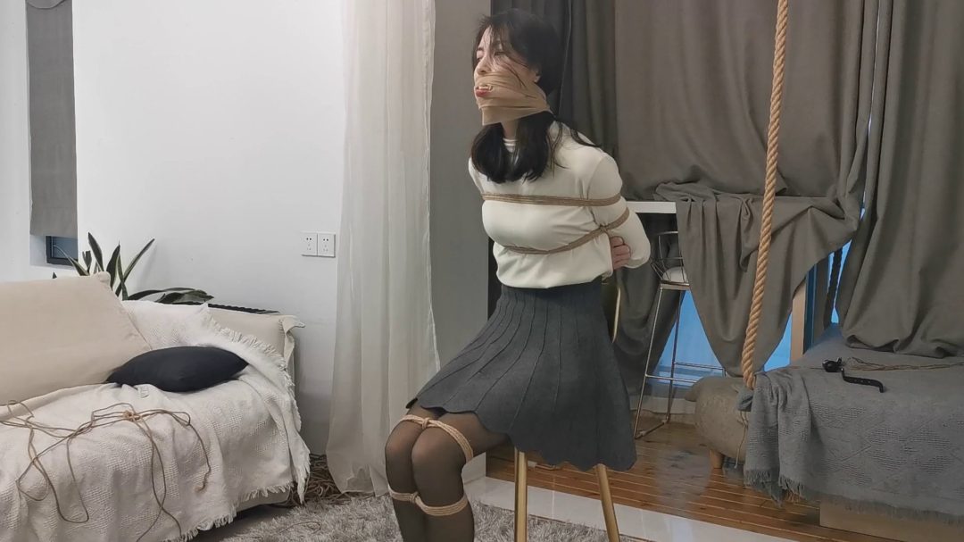 定拍莞尔OL装黑丝多种方式堵嘴-3