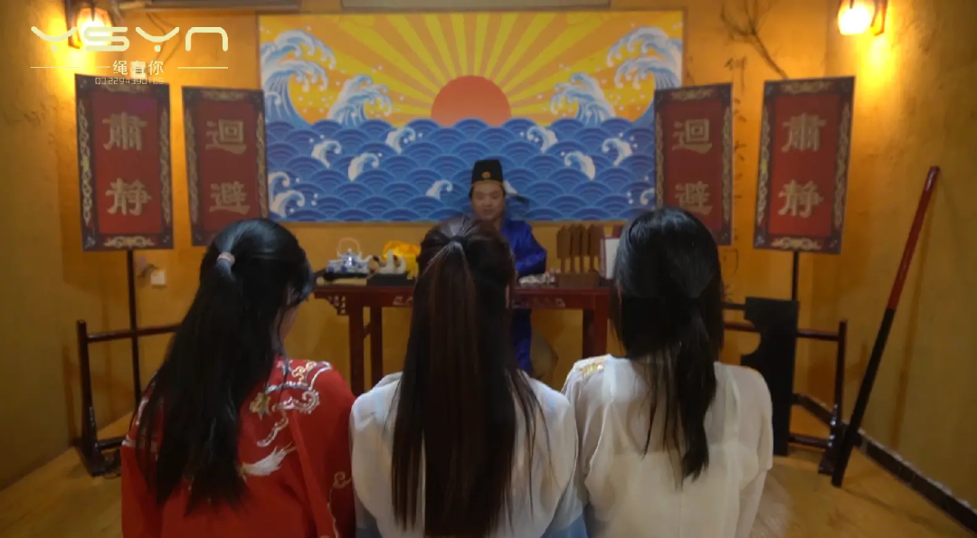 【树林怨灵】变态县令玩弄民妇打板子驷马狂挠脚心丧命黄泉美女被关押戴重镣刑场五花-4