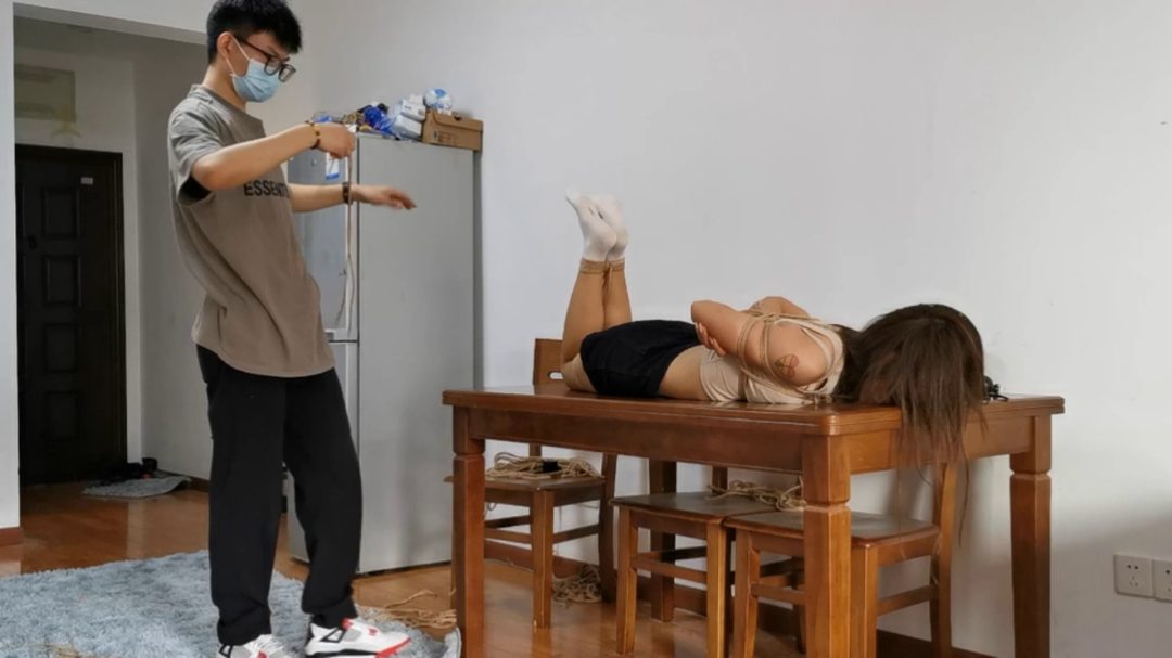 驷马放置 捆到崩溃大哭的妹子-3