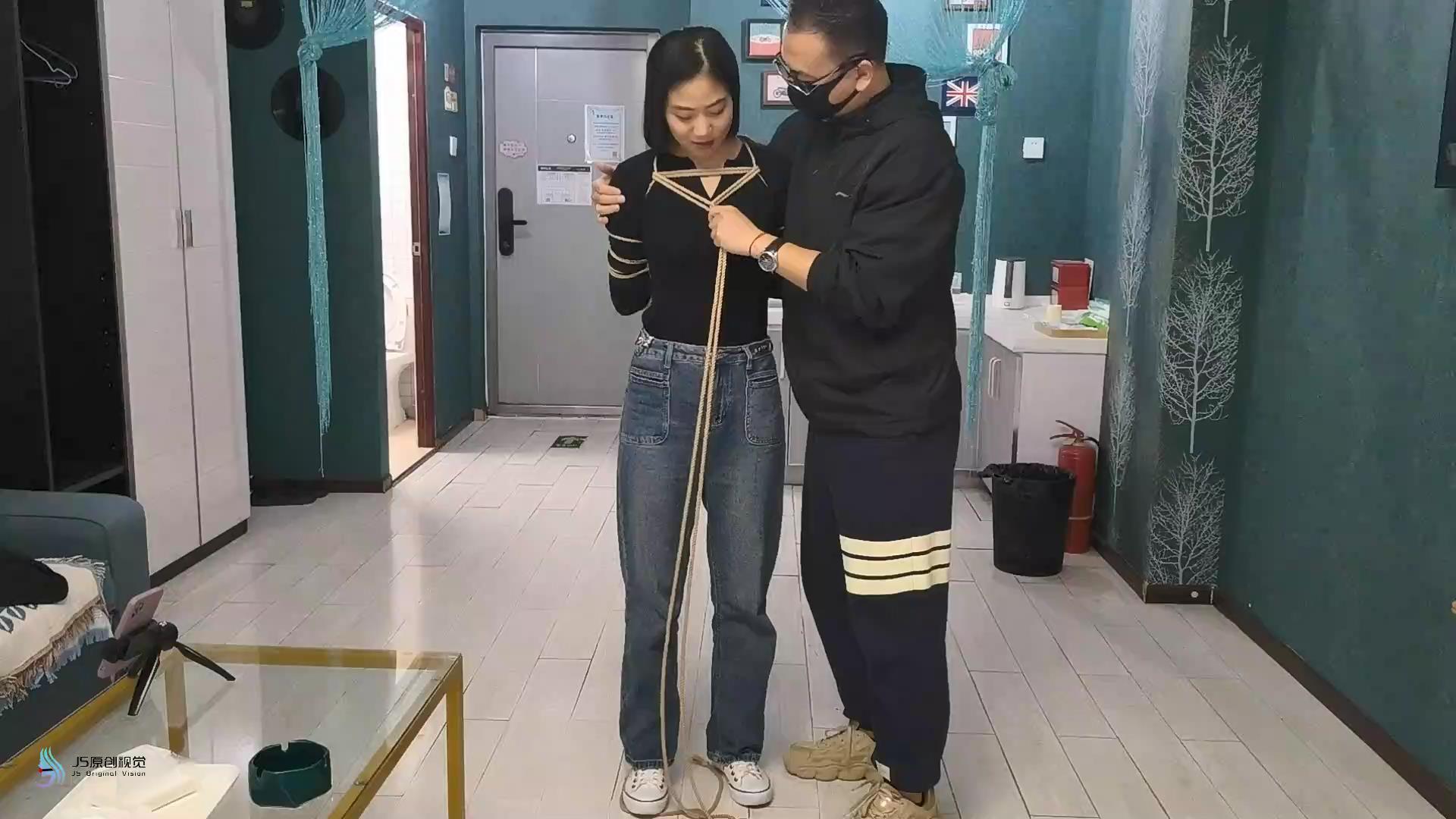 6554e80f49b9384e44d52fd6a41f8f70