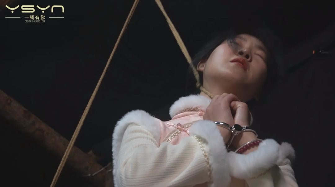 【绞索花开】旗袍女孩吞下发报秘件面对T务各种刑具体罚视死如归牺牲在绳索之下-3