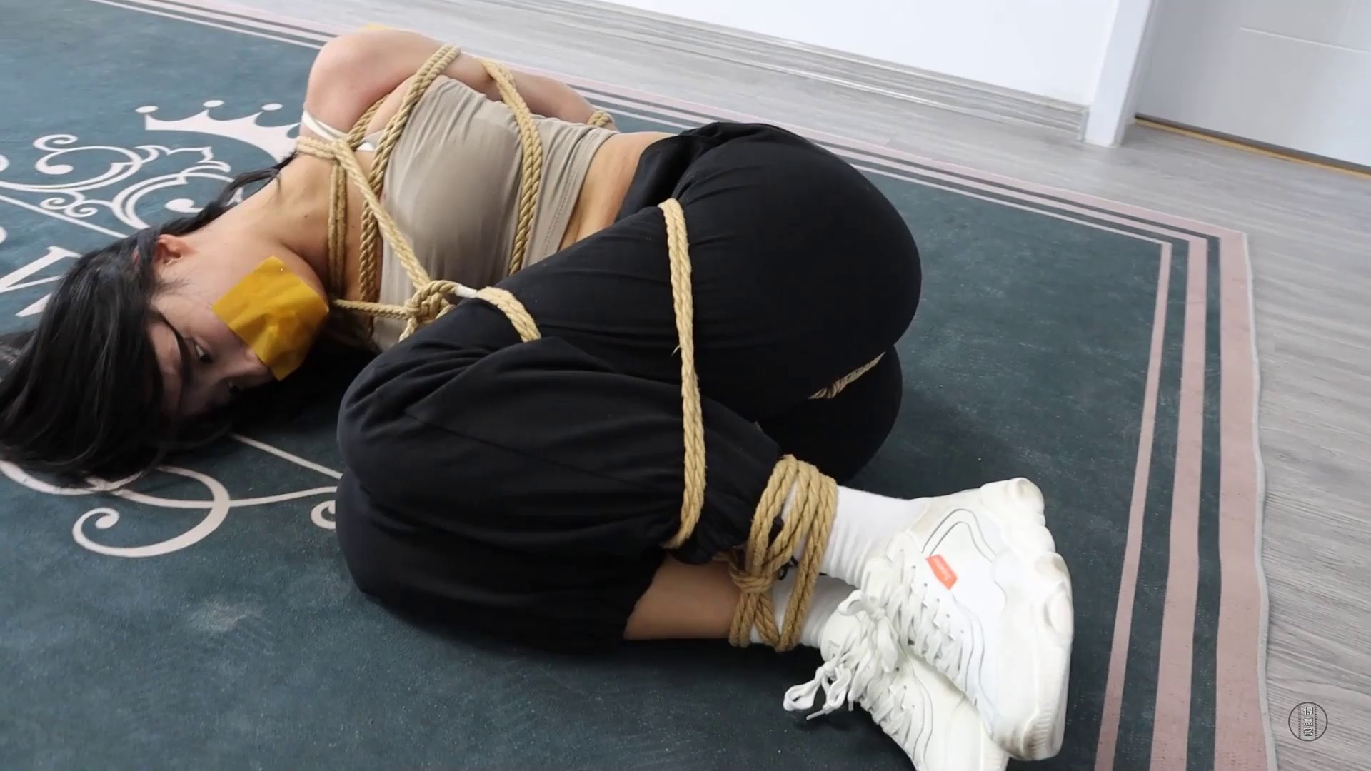 定制新模小艾的严厉堵嘴 讲述堵嘴感受