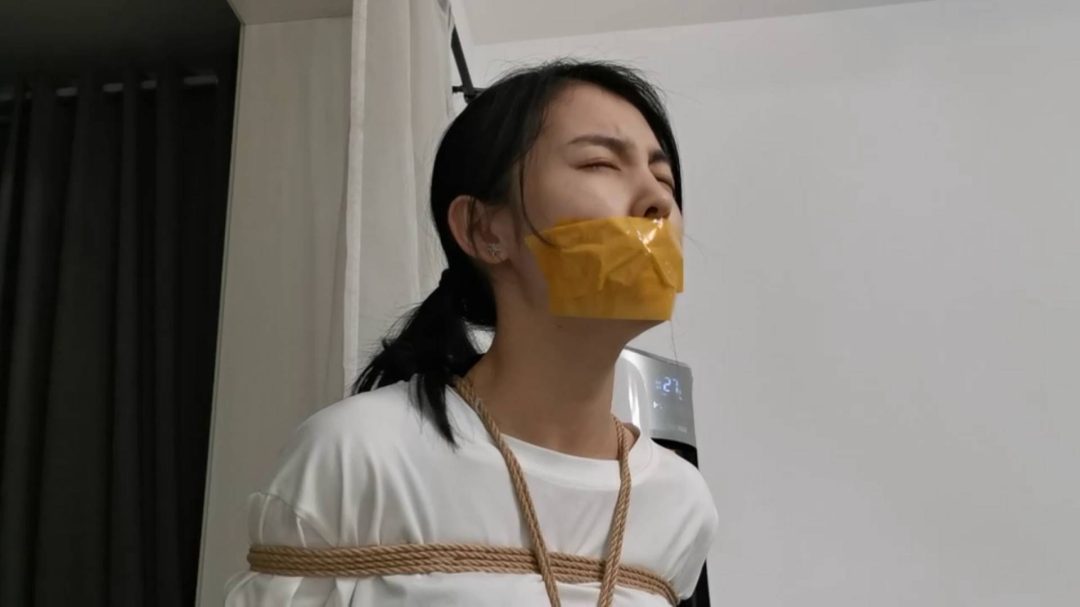 莞尔捆绑放置多种方式堵嘴-4