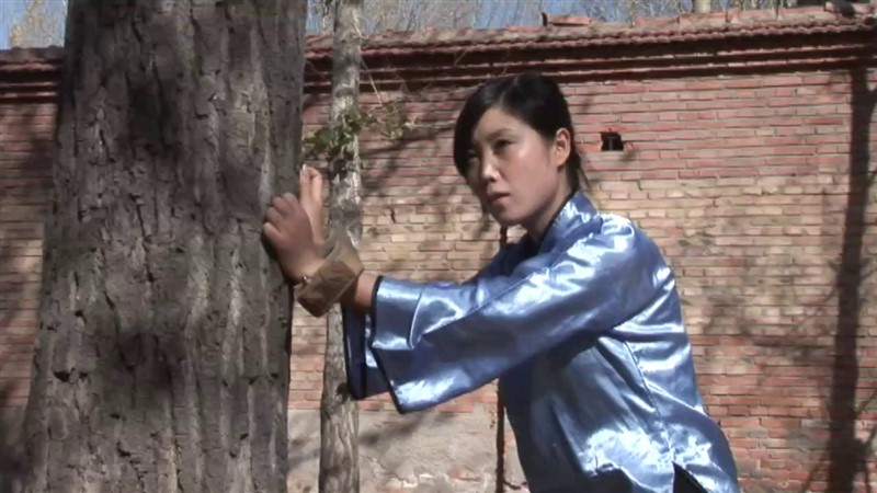 重镣女死囚上-1