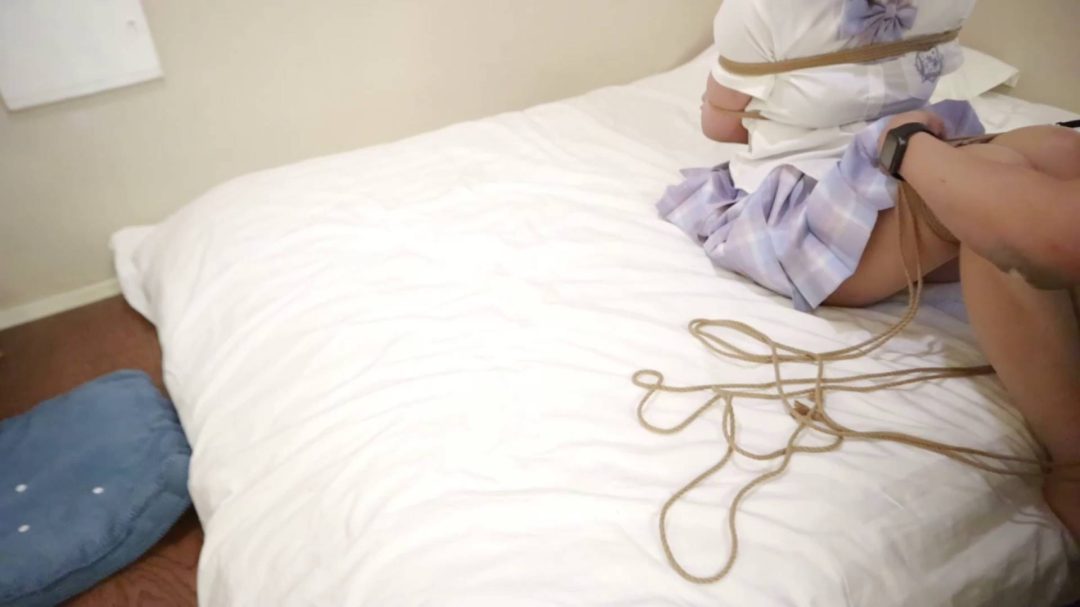 网友原创 舞蹈生超紧日式驷马和超紧直臂驷马放置-3