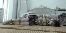 定拍 JK白丝驷马 超紧日式挣扎 蒙眼封嘴相当诱人-3