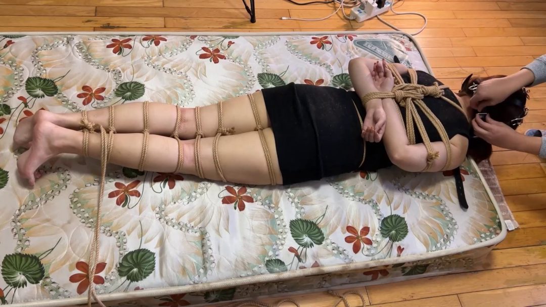 小丰满妹子极紧蛇缚驷马-8