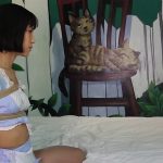 二次元妹子捆绑体验！挣扎扭动吊缚玩弄丝袜美腿