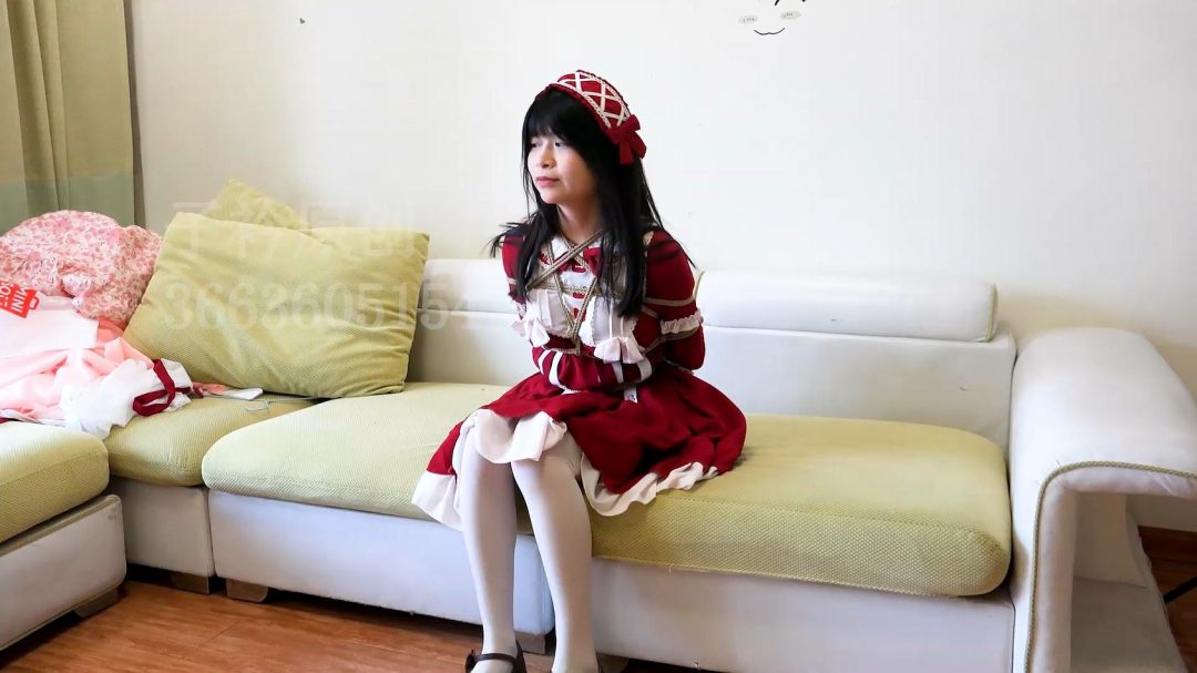 青青 驷马 TK 挠脚-3