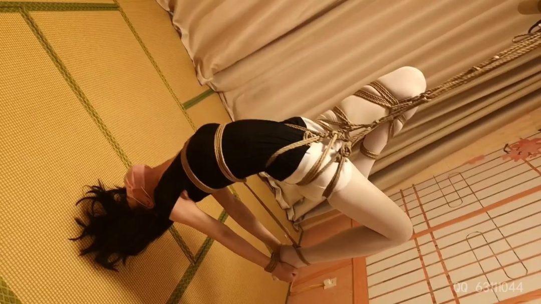 杨蕊 黑色体操服 驷马 单腿倒立悬吊-8