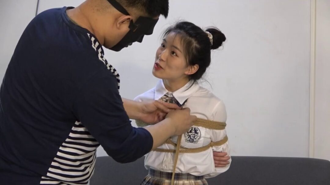 学生妹小狐狸做奴隶的日子-3