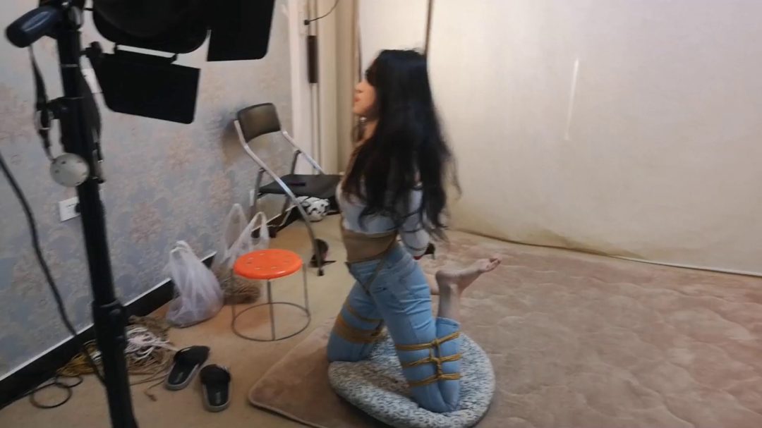 雅熙 牛仔裤少女-7