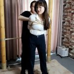 紫依 白衬西裤 极限单腿吊转圈