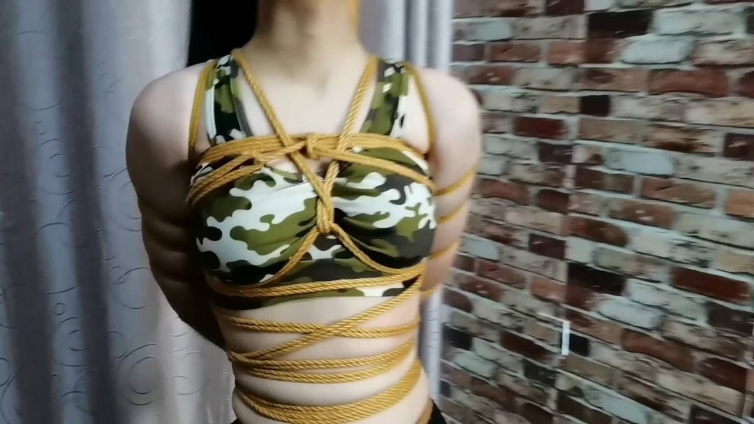 欣然 小蛮腰 柱子上固定放置 电拍的折磨-6