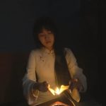 【断头台下的肚兜女姝】卧底女孩被捕捆绑刑房老虎凳打挠脚心后威逼脱掉旗袍肚兜再次老虎凳上刑全身挠痒刑后上断头台