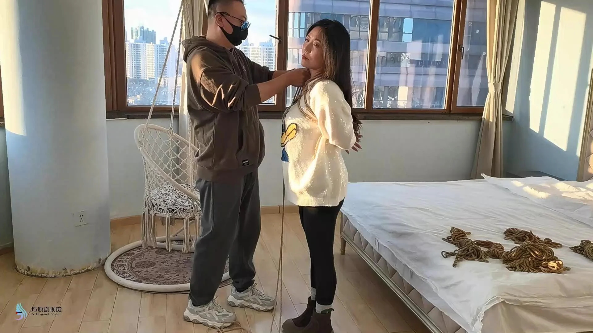 73d87ae6990e31bde9e6af862ea8057d