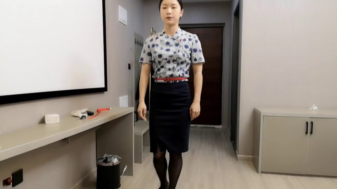 叶微 黑丝空姐 极限五花与驷马-1