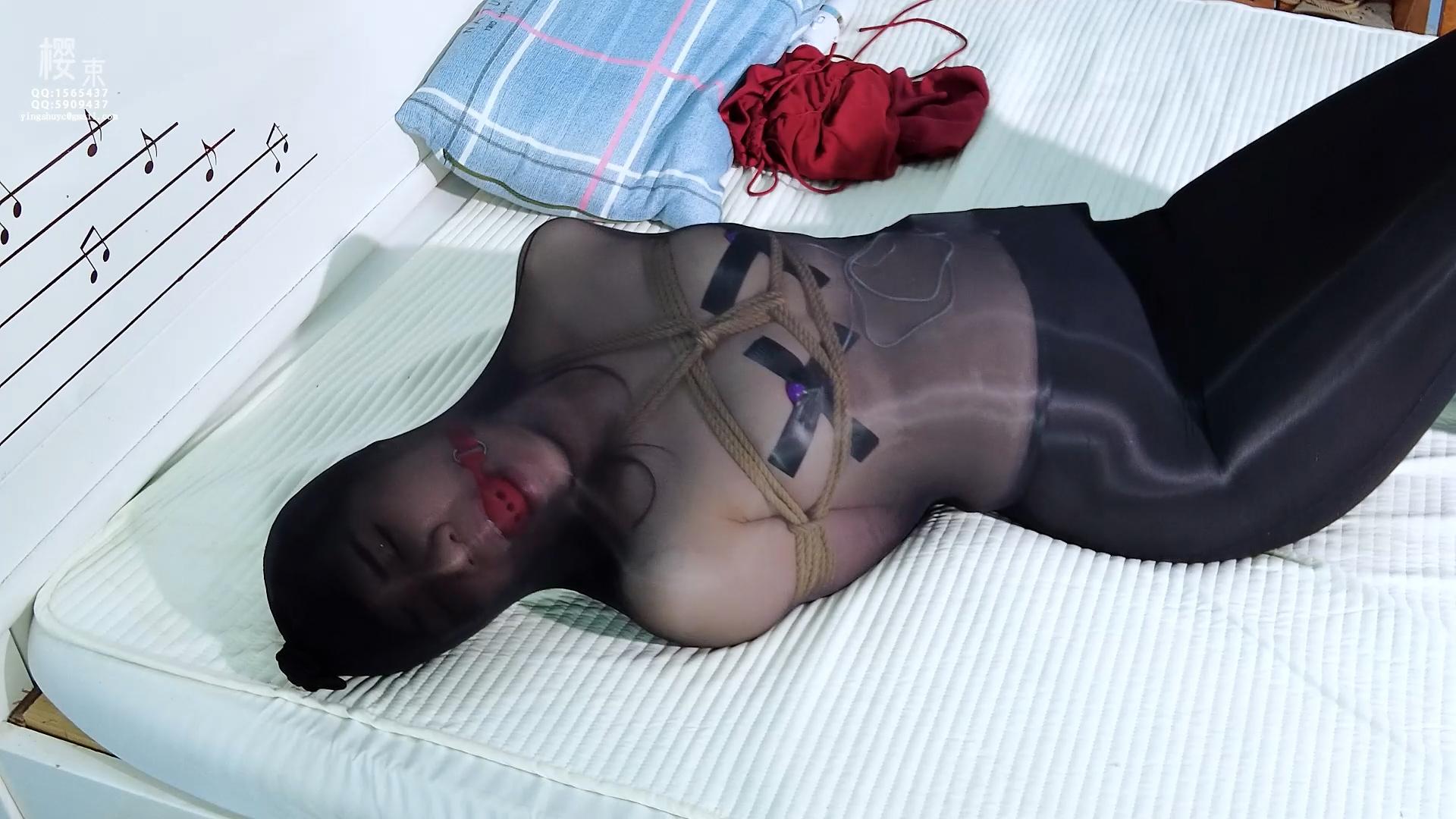 76b101ec807a834cd8172ec0ad08eb75-1