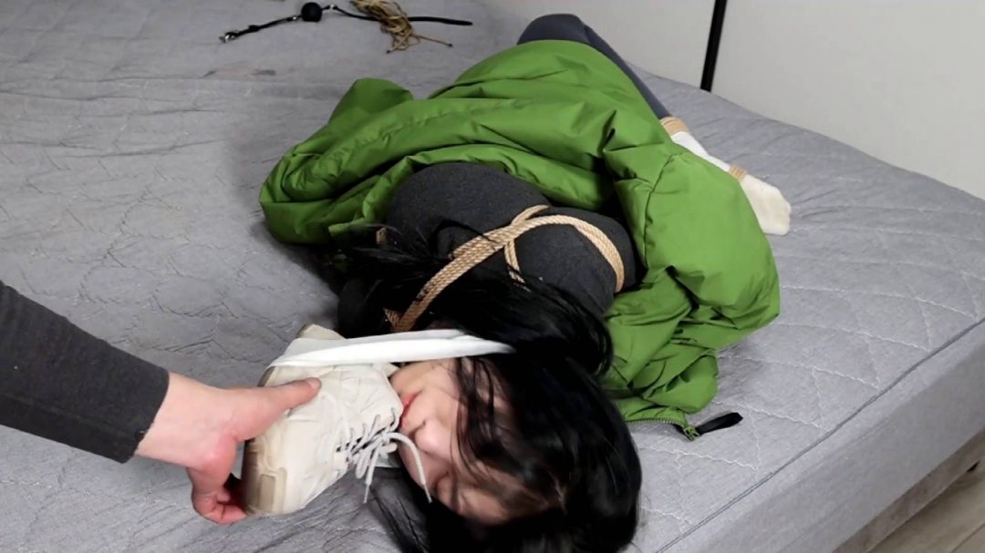 晴子很卖力的驷马挣扎第二季-6