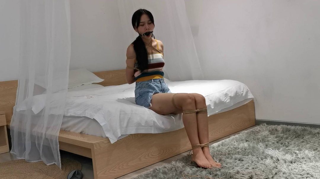 佛系拍摄之美术生绒绒-7