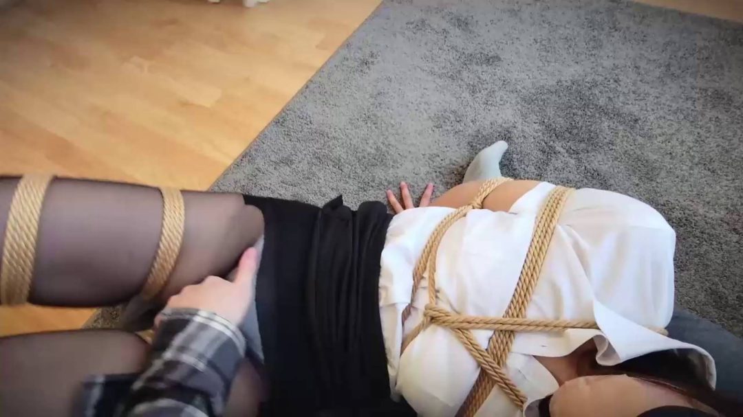 囚禁我的女老师Ⅳ 女老师被监禁，绑一晚-3