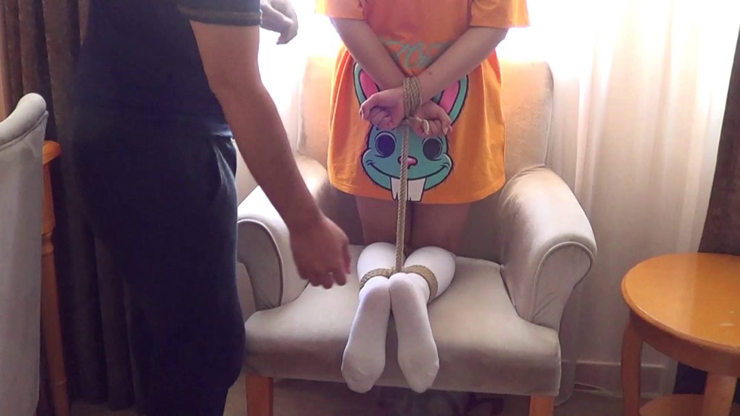 02后的她 佳怡 开心TK 捆绑玩足-1