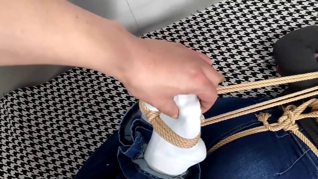 妞妞小白鞋牛仔裤第二季-8