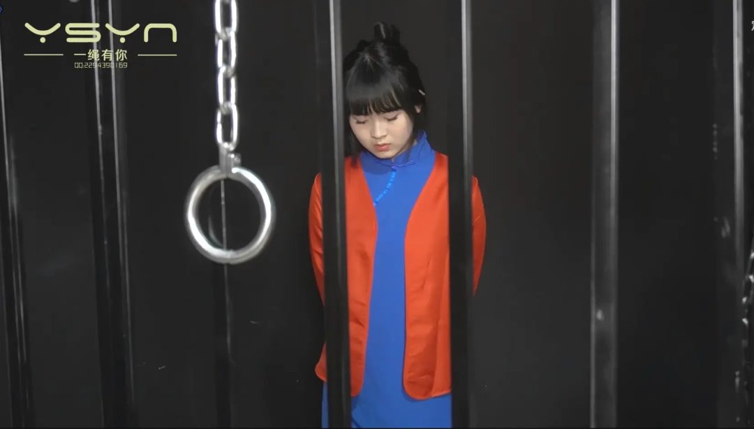 【巾帼三姐妹】为了信仰三姐妹不惧危险投身革命不幸被捕关进大牢刑房折磨晕死押赴刑场被枪决-5