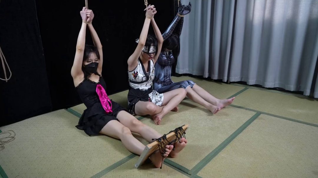 小0三姐妹，变态大叔的现场审问！-1