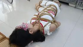 【琳媚】剧情片 掉进自动捆绑陷阱 超紧自动紧缚绳 可爱女孩挣脱不能被原味塞嘴TD折磨(图文)-1 【琳媚】剧情片 掉进自动捆绑陷阱 超紧自动紧缚绳 可爱女孩挣脱不能被原味塞嘴TD折磨(图文)-1