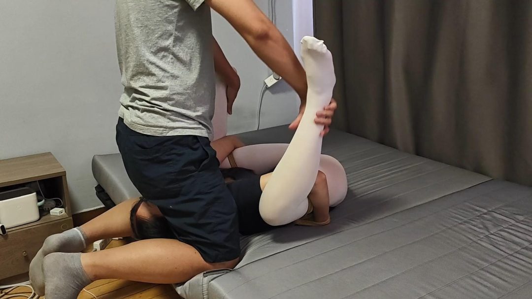 安琪 大闸蟹羞耻缚，骑脸压制tk-7