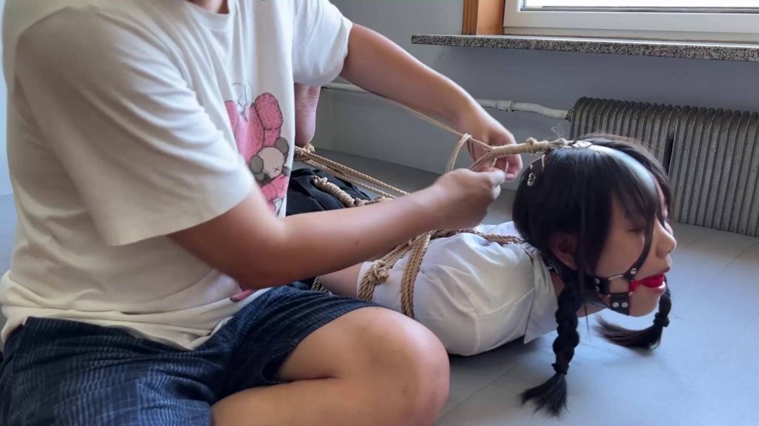 美少女超狠龟甲蛇缚驷马-7