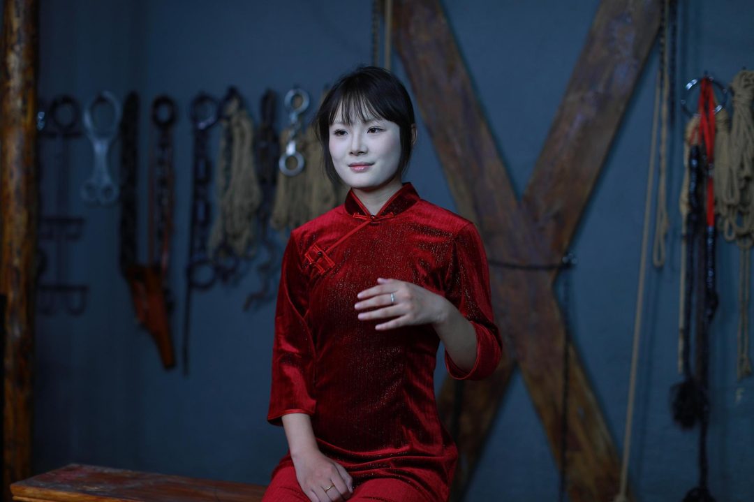 女烈【林知语】剧照778张+视频34分钟净身高165厘米年龄18岁大学生手铐脚镣吊手十字架五花大绑生死牌-5