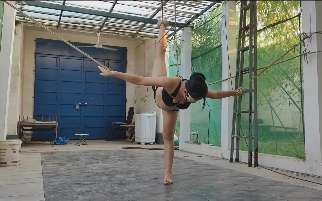 8be10023aab68eb8207d5aef9eb94327