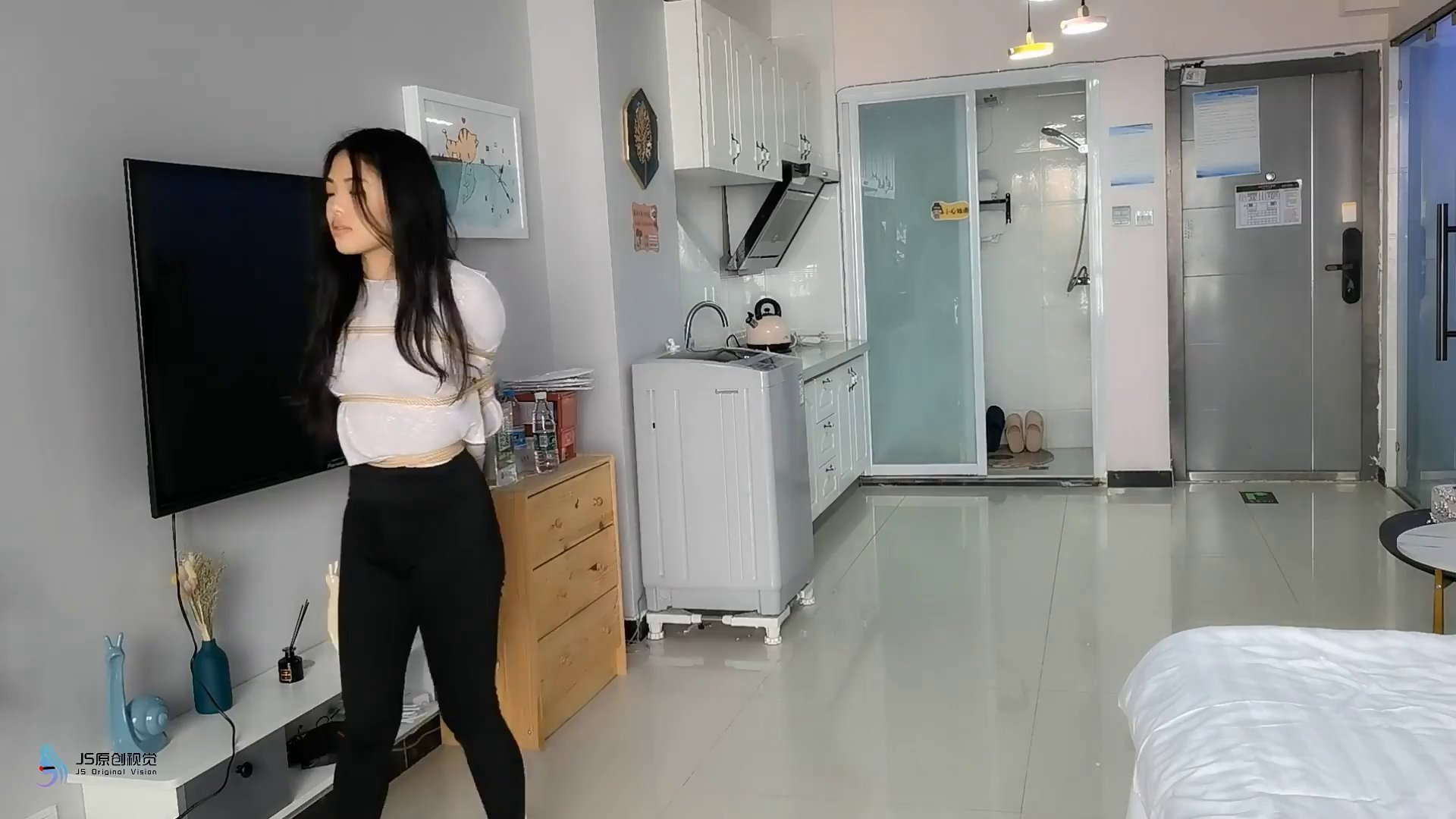 8d67704852925f0409887cffeb195a69