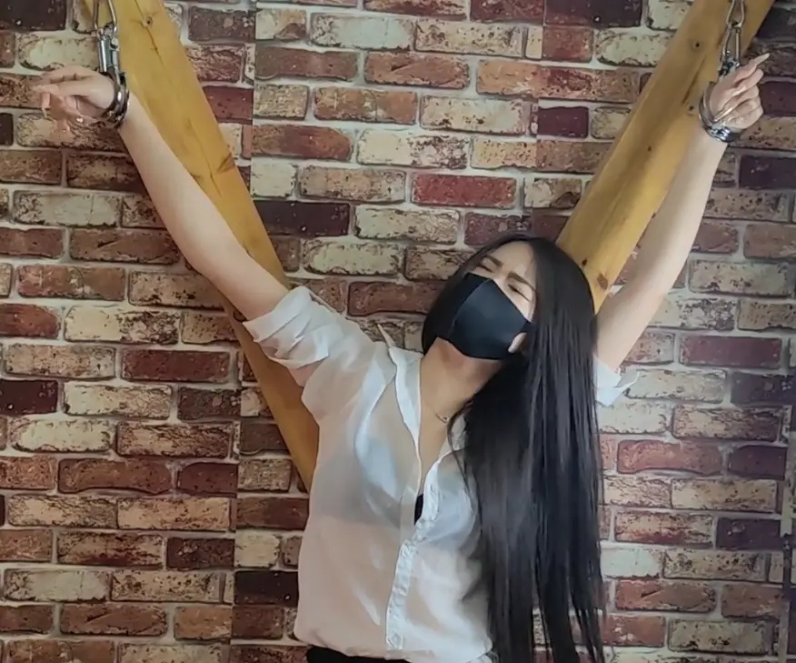 杨蕊 叉架极限四肢固定的折磨-4