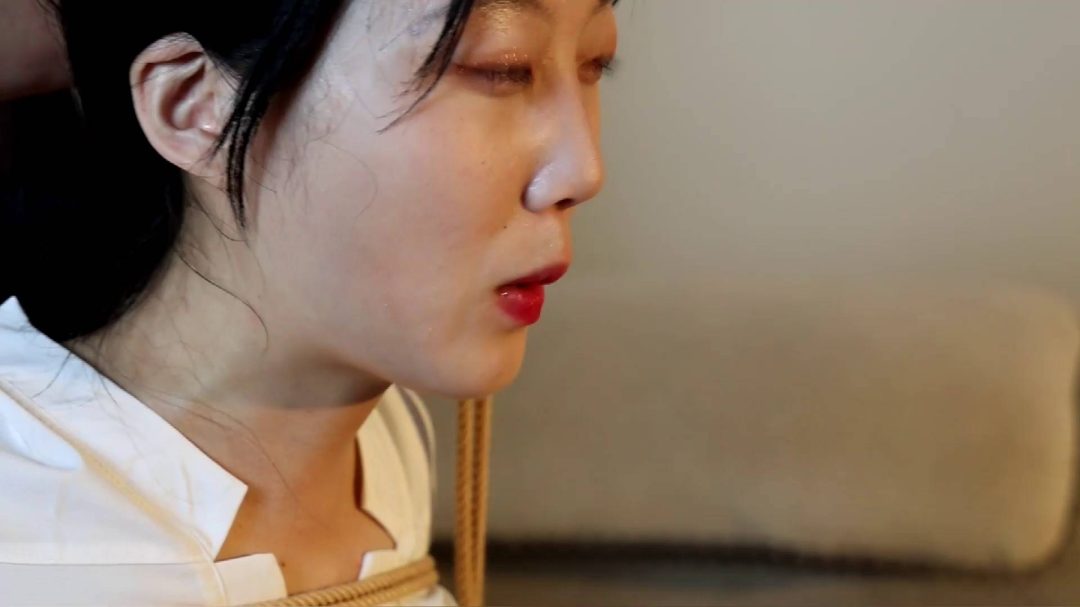 大眼睛长腿美眉阿晨的悲催兼职第一季-2