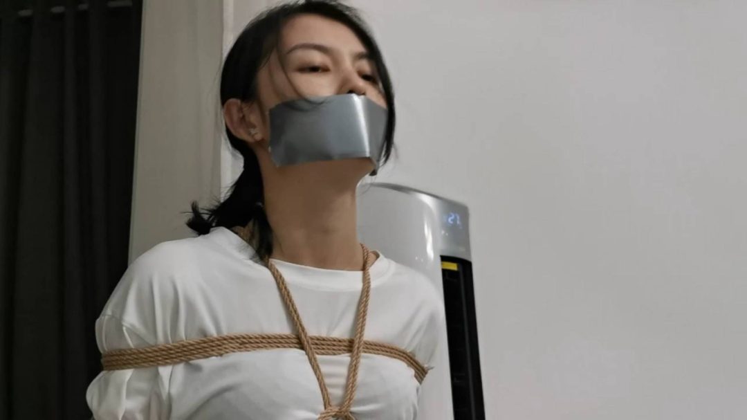 莞尔捆绑放置多种方式堵嘴-6